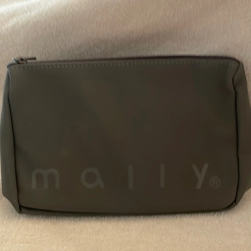Malloy - Picture 1 of 1